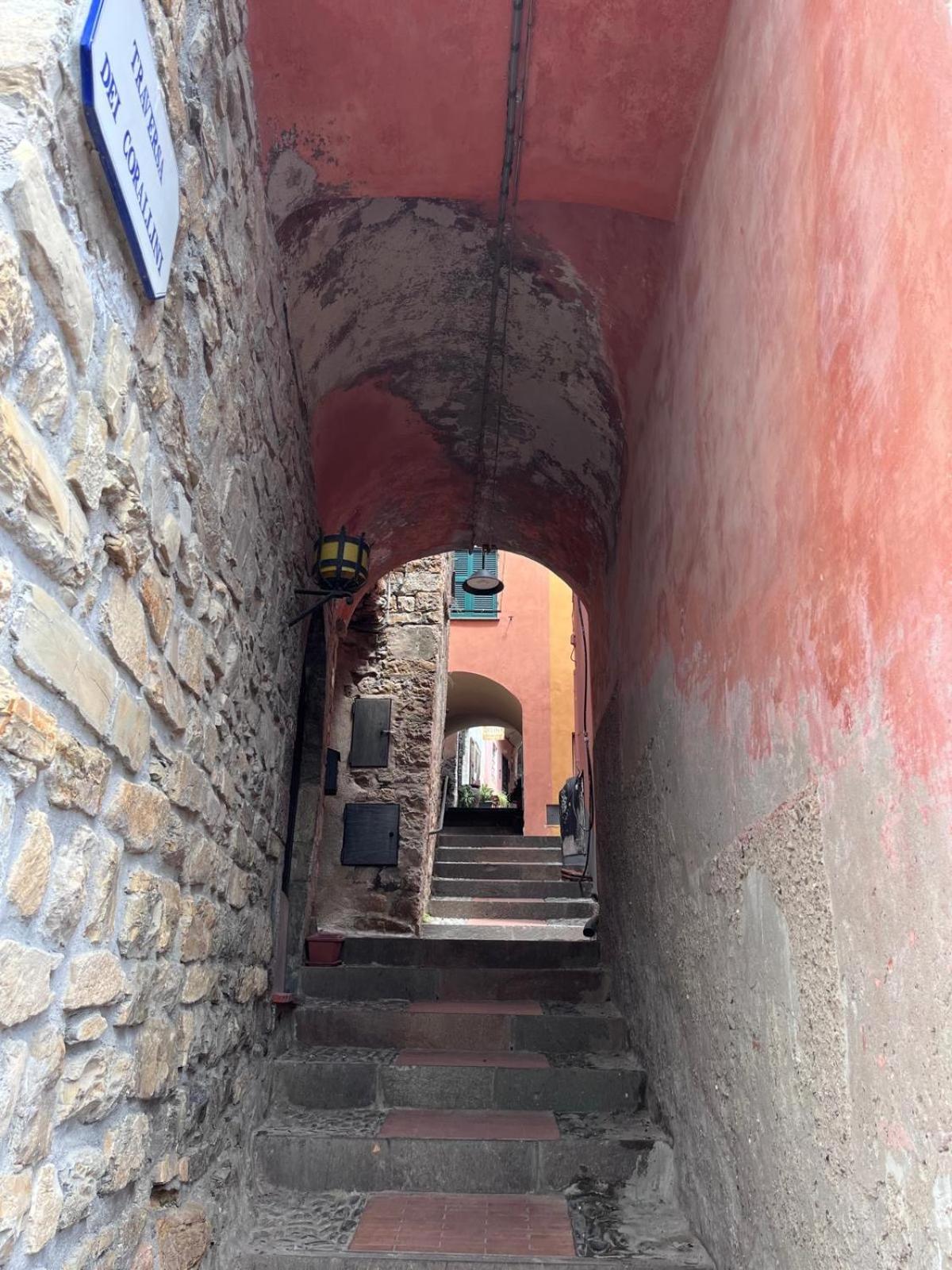 切尔沃La Finestra Sul Borgo住宿加早餐旅馆 外观 照片